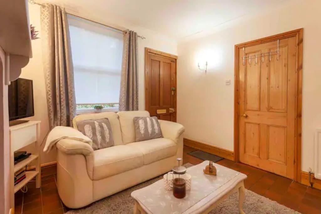 Cosy Heather Cottage Ashbourne  Esterno foto